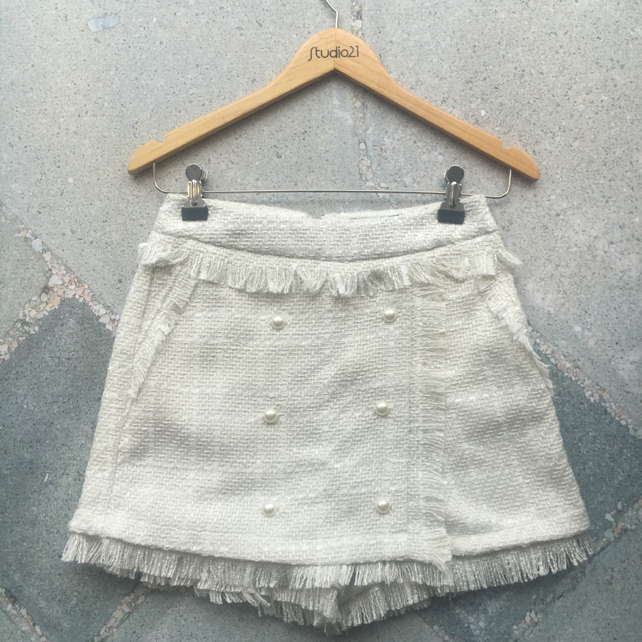 short saia tweed
